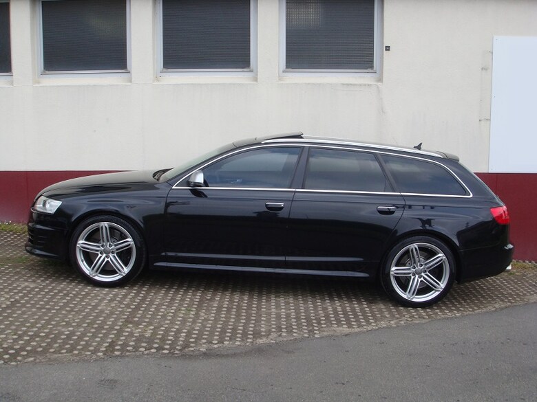 Audi RS6 C6 Avant de profil