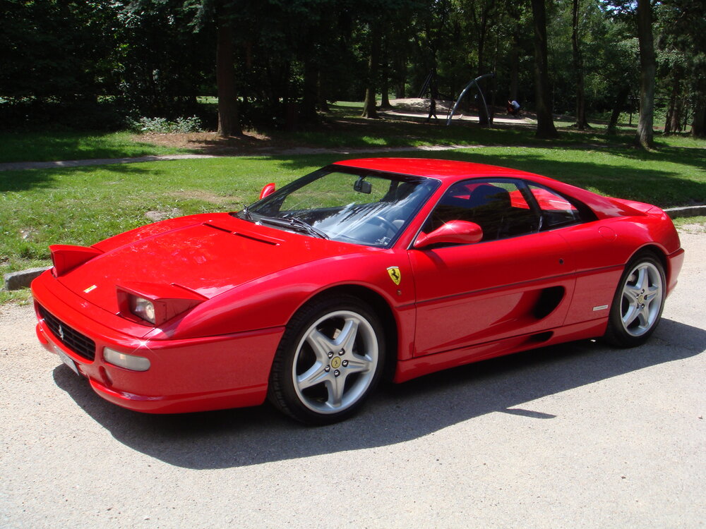 Détail de carrosserie de la Ferrari F355