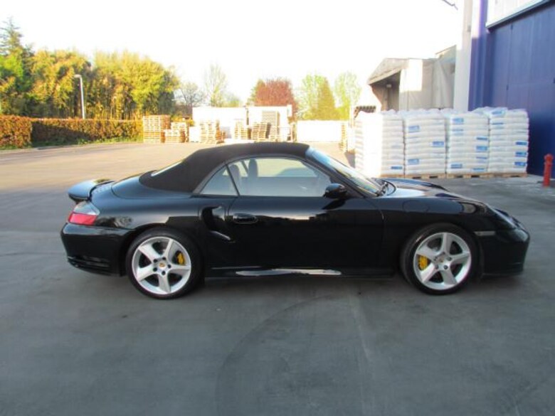 Porsche 996 Turbo S de profil